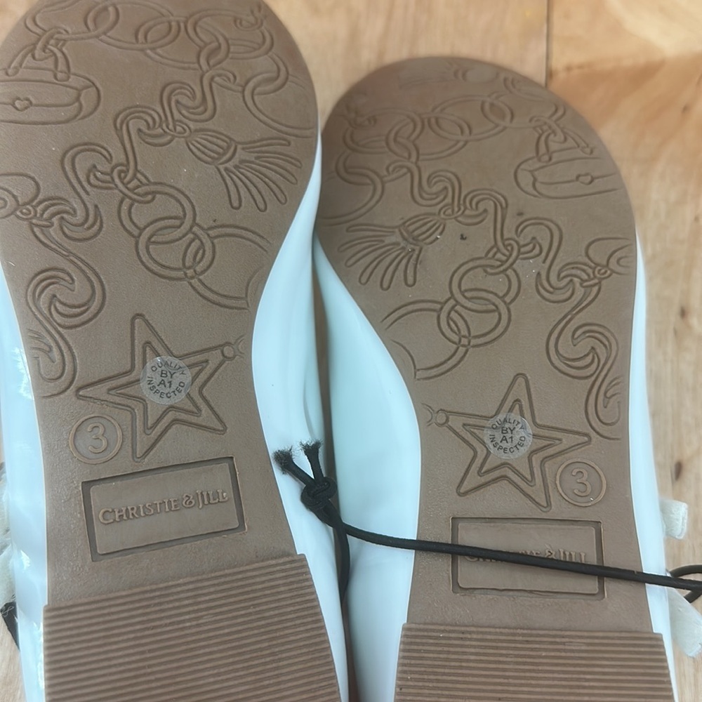 Christie & Jill new girls size 3 dress shoe pageant shoe white patent - Picture 4 of 7